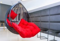 Les couleurs et motifs de fauteuil suspendu pour une décoration intérieure réussie